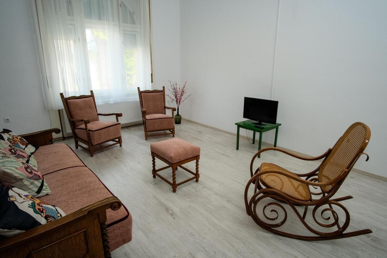 Szorcsik Haz 1913 Appartement Senta Buitenkant foto