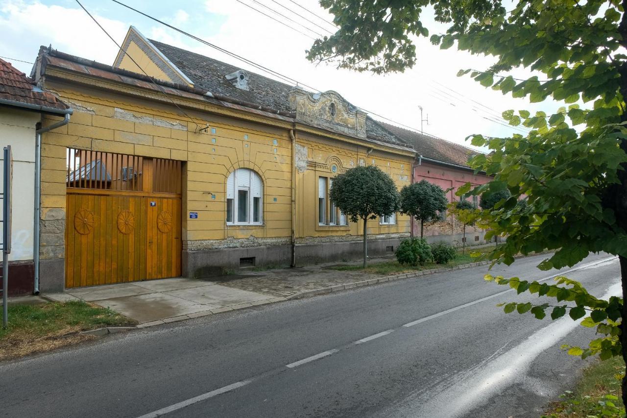 Szorcsik Haz 1913 Appartement Senta Buitenkant foto